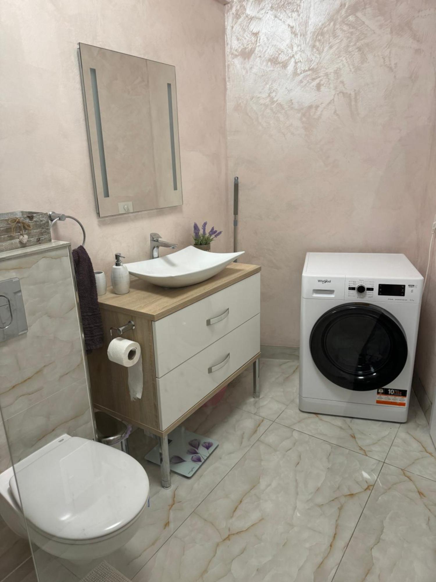 Apartamento Magnific Oradea Exterior foto
